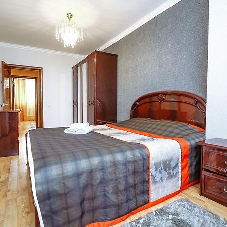 Two Bedroom Apartment On Syganak Street 64-1 Nur-Sultan  Exterior photo